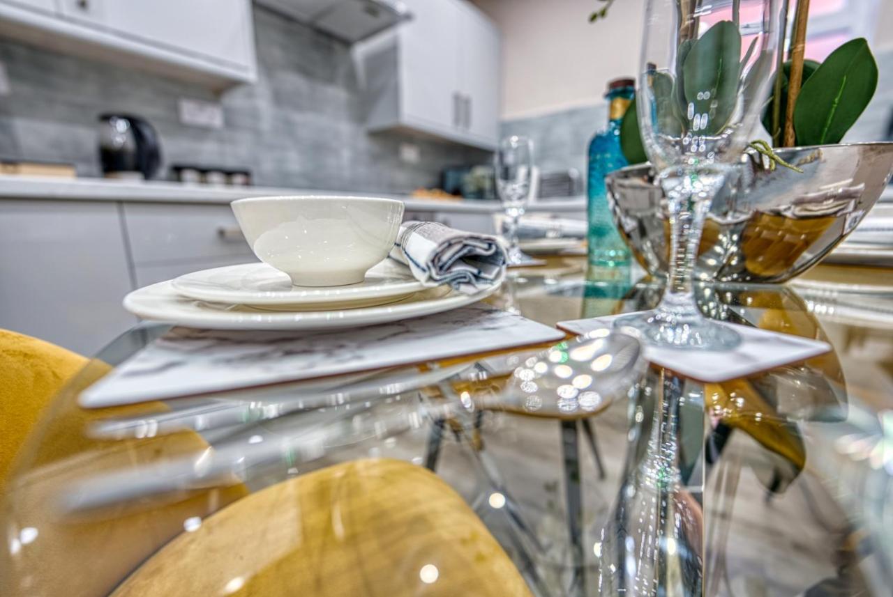 Stylish House - B'Ham Airport And Nec, Jlr Solihull, Business & Leisure Stays - Aspen House Luaran gambar