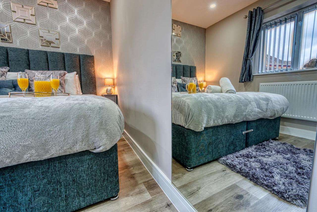 Stylish House - B'Ham Airport And Nec, Jlr Solihull, Business & Leisure Stays - Aspen House Bilik gambar