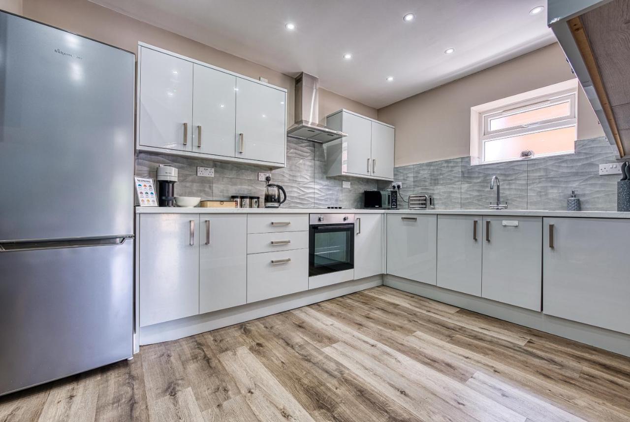 Stylish House - B'Ham Airport And Nec, Jlr Solihull, Business & Leisure Stays - Aspen House Luaran gambar