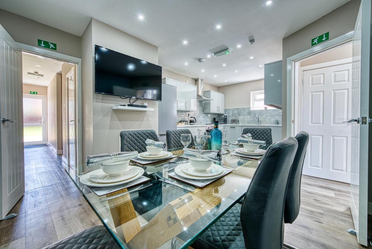 Stylish House - B'Ham Airport And Nec, Jlr Solihull, Business & Leisure Stays - Aspen House Luaran gambar